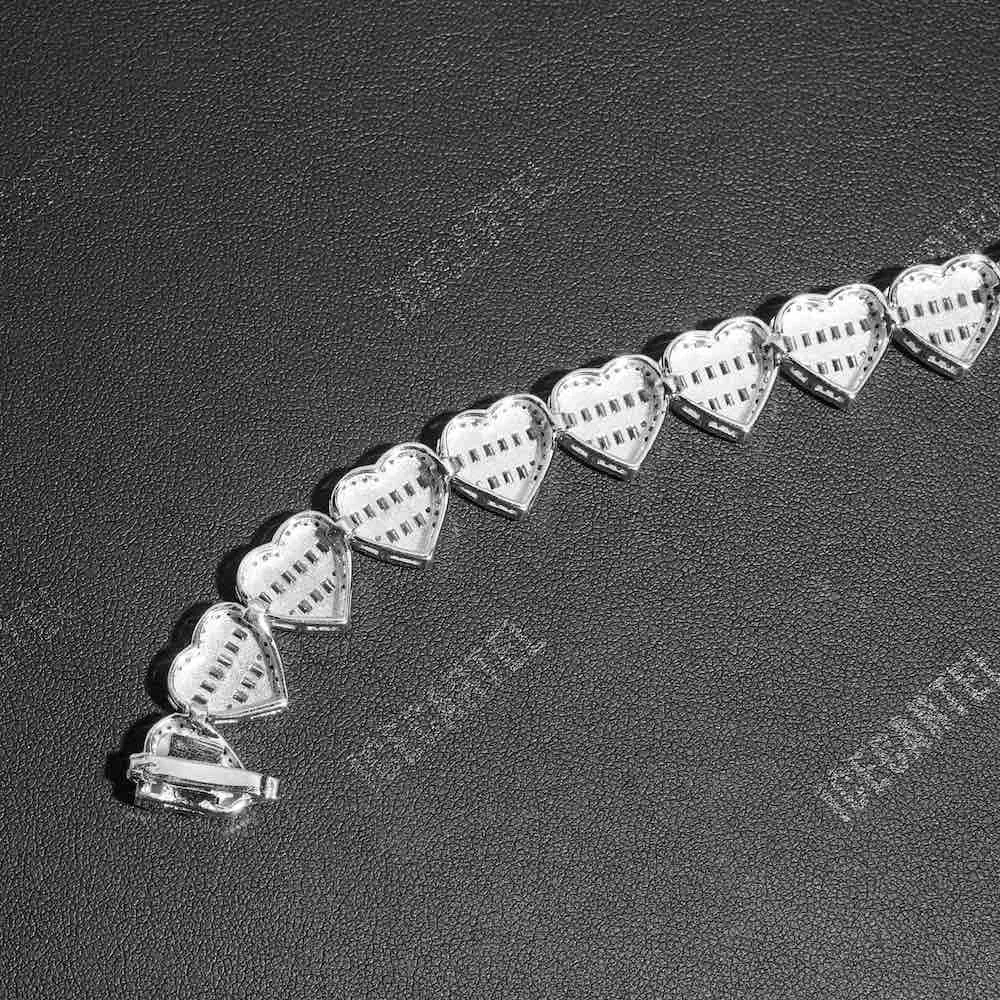 Iced Out Baguette Heart Tennis Bracelet 14K Gold - 13MM