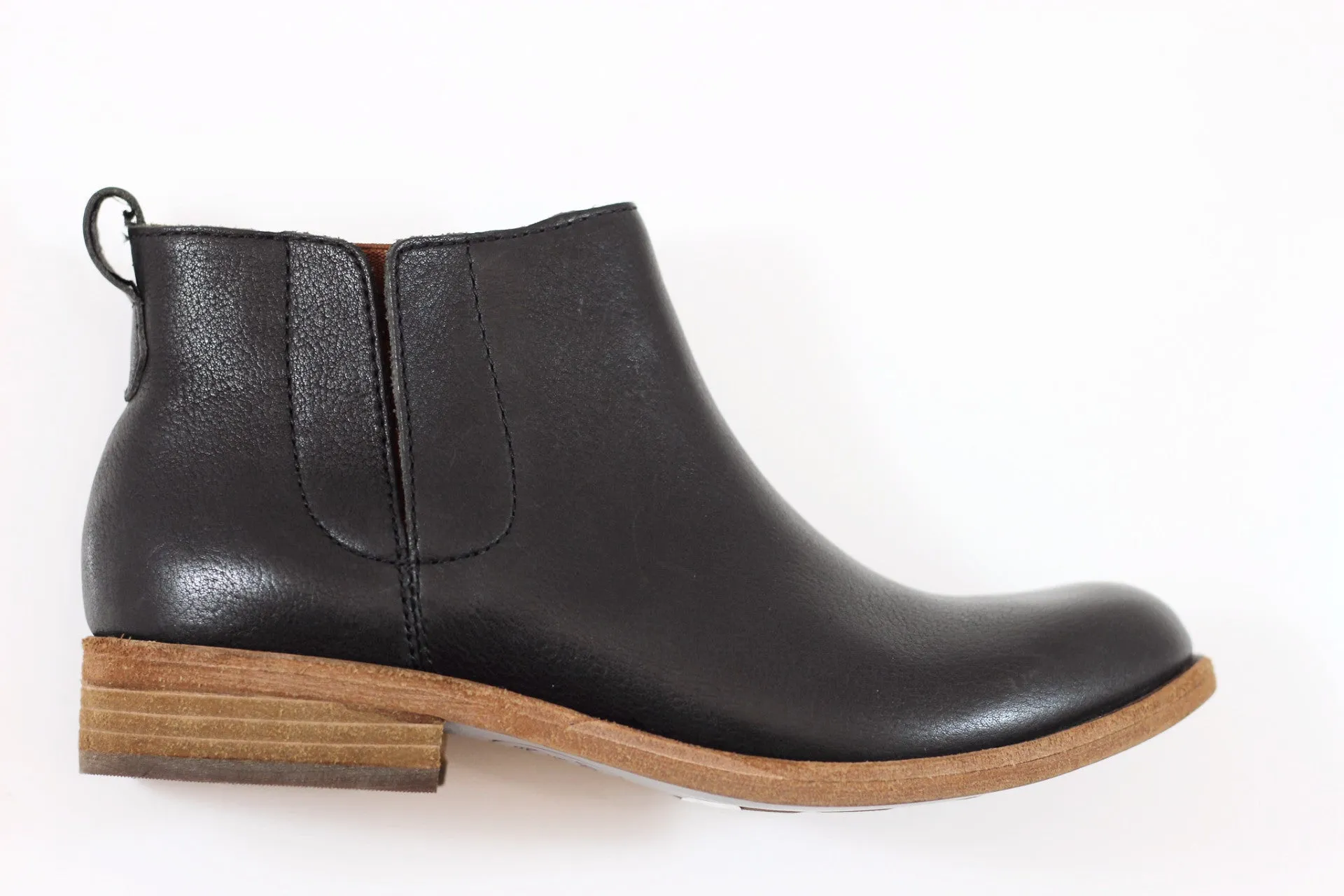 Women's Velma Chelsea Boot - Black Leather